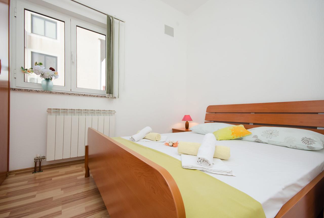 Apartments Krunoslav Punat Exterior foto